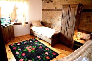 Гостевой дом Guest House Pri Malkiya Лештен Двухместный номер с 2 отдельными кроватями-5